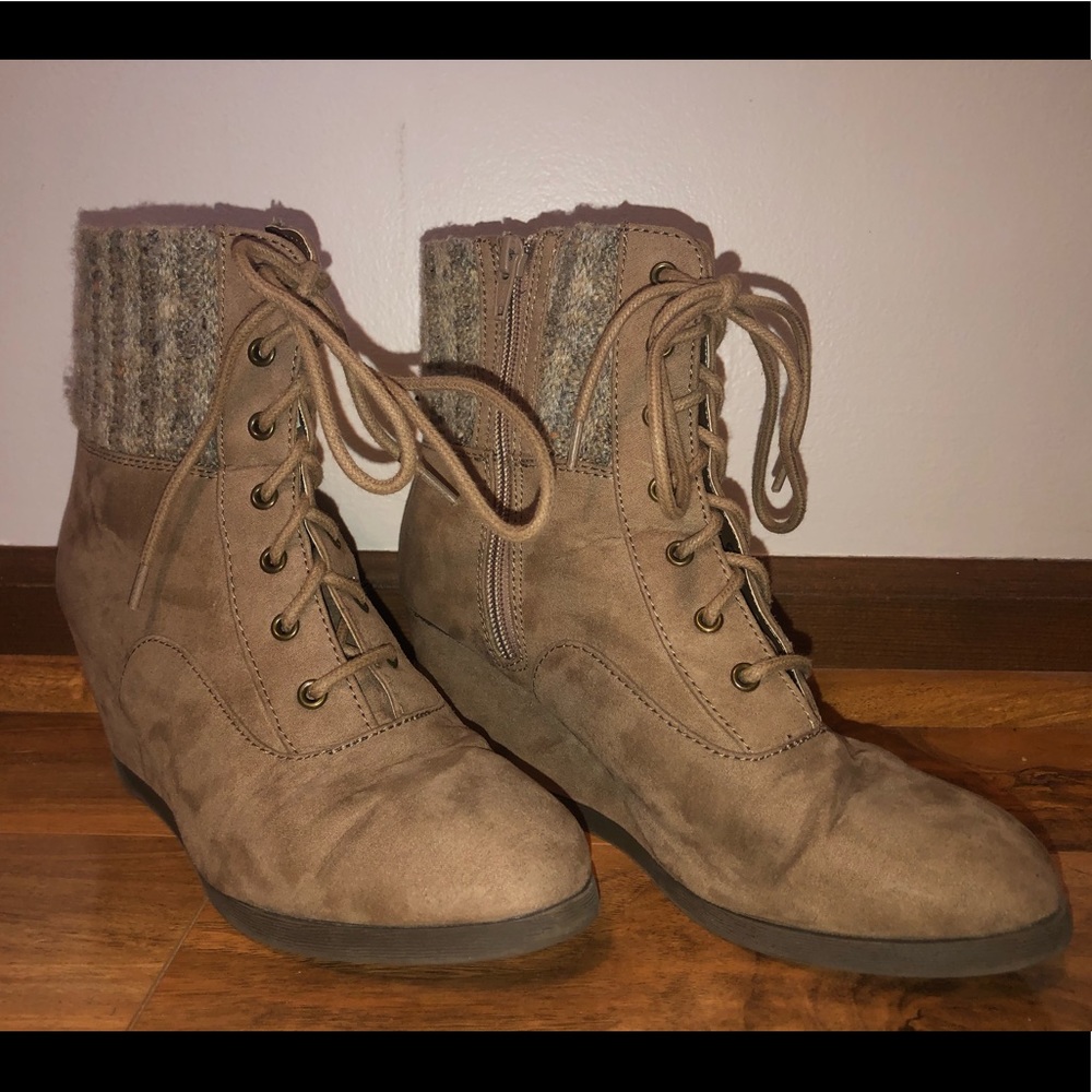 heeled ankle boots